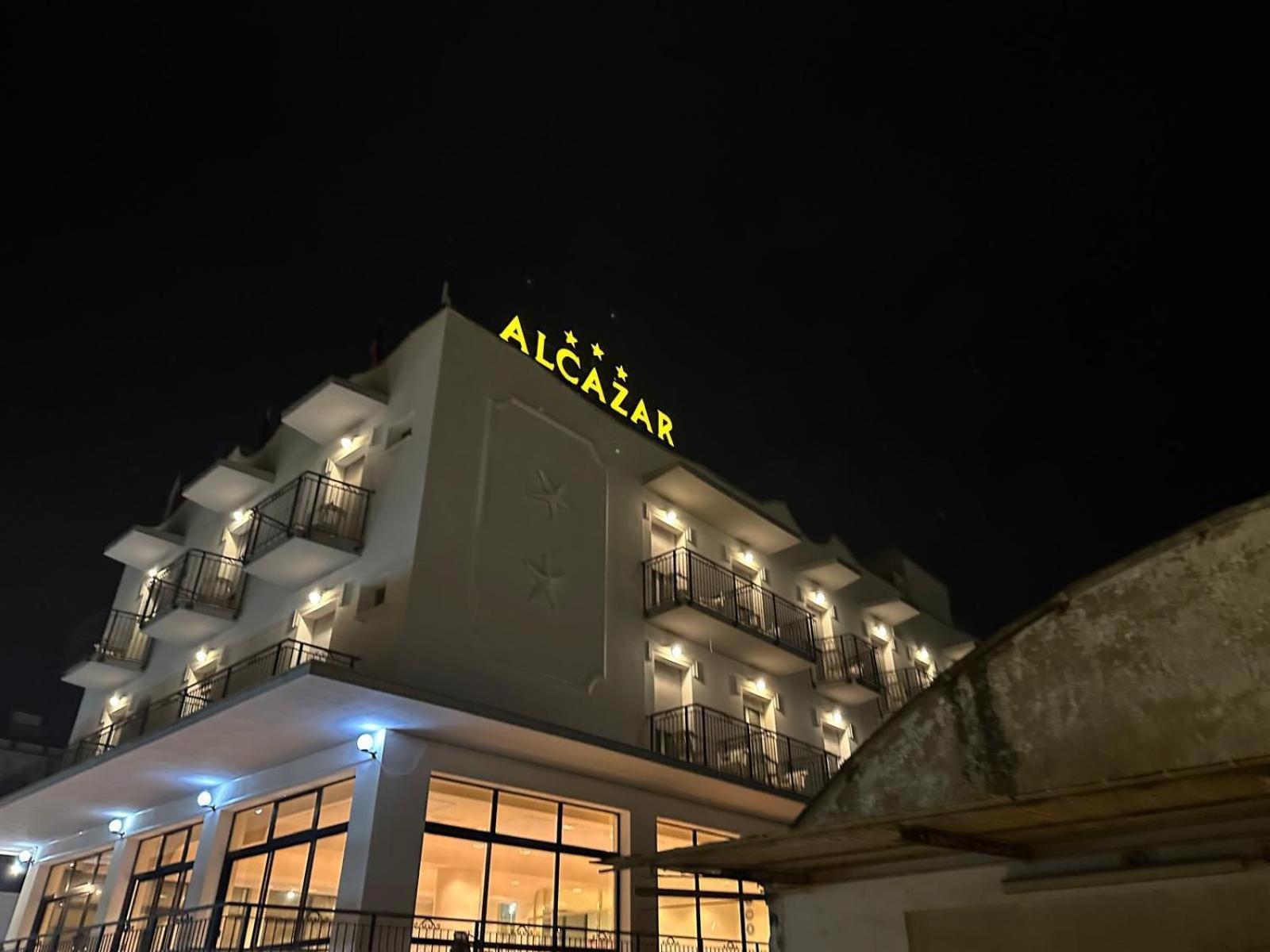 Hotel Alcazar Rimini Exteriör bild
